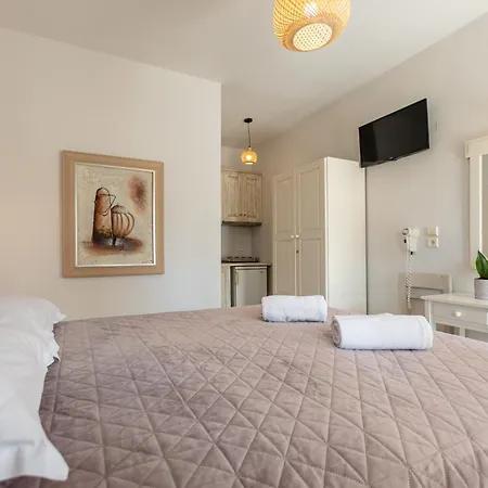 Francesca Agios Prokopios (Naxos)