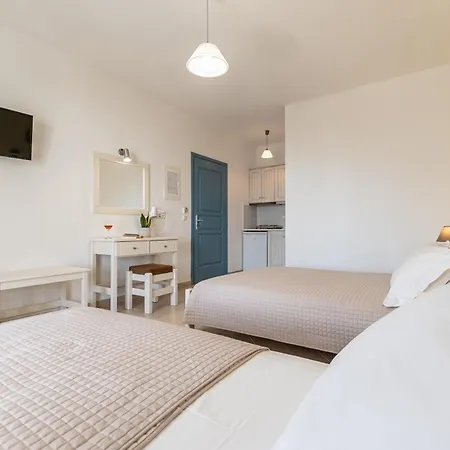 Francesca Agios Prokopios (Naxos)